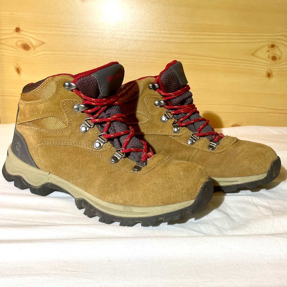 Bear paw HIKING BOOT WOMEN'S Taupe And Red Size 9